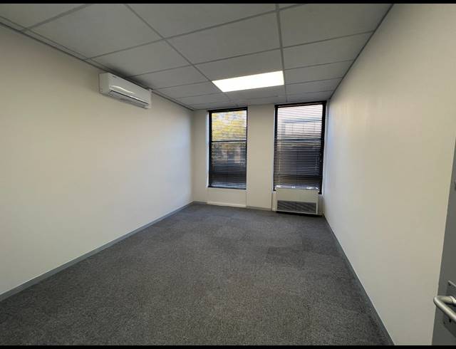 2,000M² OFFICE TO LET IN ROSEBANK
